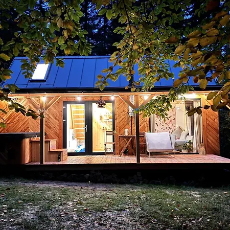 Tiny House Nad Potokiem 度假居 Sidzina